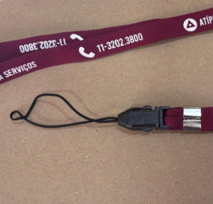 Cord�o SILK personalizado 12mm, com ponteira para celular